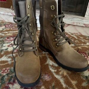 Sorel Tan Combat Boots